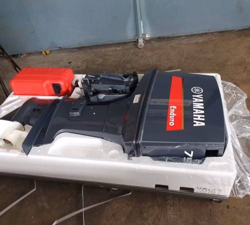 Yamaha E75BMHDL 75hp 2 Stroke Enduro Outboard Engine