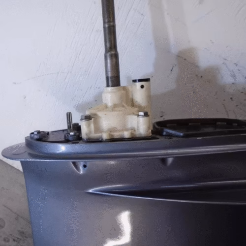 4-600x531 Yamaha 4 Stroke 200-225hp Lower Unit